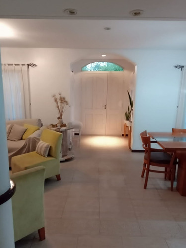 Alquiler Casa 3 Dormitorios Solar Del Bosque Con Cochera
