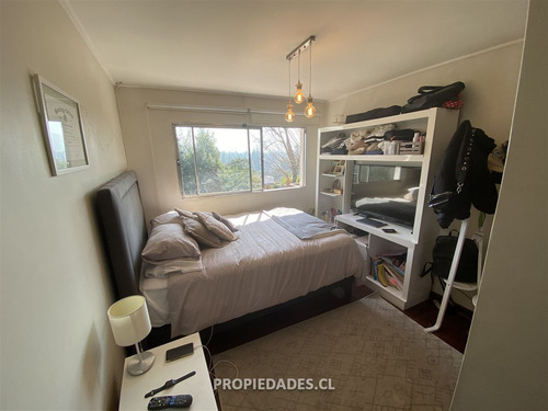 Casa En Venta De 4 Dorm. En Las Condes
