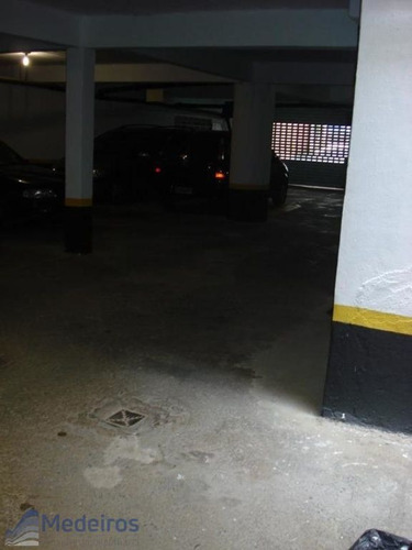 Apartamento 02 Dormitórios Com Armários, Varanda E 01 Vaga De Garagem, Ao Lado Metrô- Bela Vista. - Md521