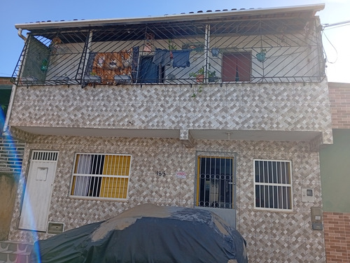 Sobrado Em Cima E Em Baixo Tem 4 Quarto 2 Banheiro Etc..