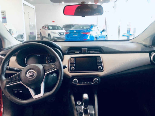 Imagen 12 de 13 de Nissan Versa 2020 4p Platinum L4/1.6 Aut