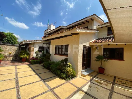 Residencia En Venta, Colonia Huertas Del Llano, Jiutepec, Morelos
