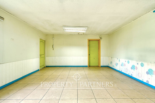 Amplia Casa Comercial En Venta, Ñuñoa!