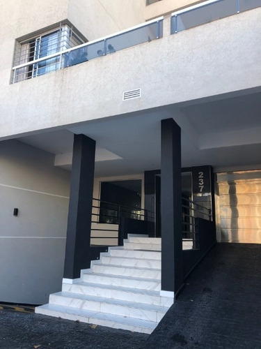 Imagen 3 de 14 de Departamento En Venta En Lanus Oeste