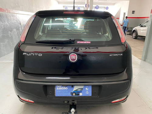 Imagem 3 de 11 de Fiat Punto 1.4 Attractive 8v Flex 4p Manual