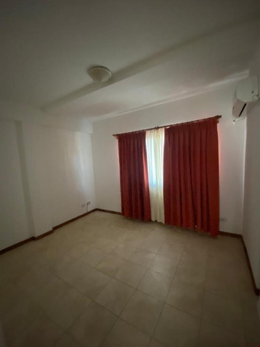 Imagen 9 de 11 de Excelente Departamento Con Cochera