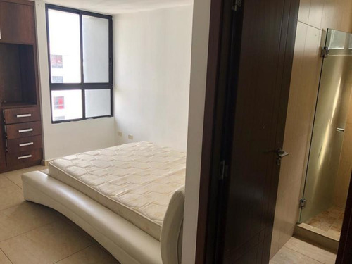 Imagen 6 de 14 de Venta De Apartamento En Ph Terrazas Del Rey 20-8034