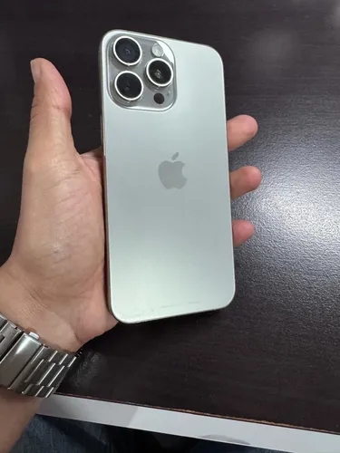 Apple iPhone 15 Pro Max (256 Gb) - Titanio Natural Excelente (Usado)