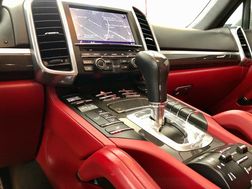 Imagen 10 de 15 de Porsche Cayenne Turbo S 2014