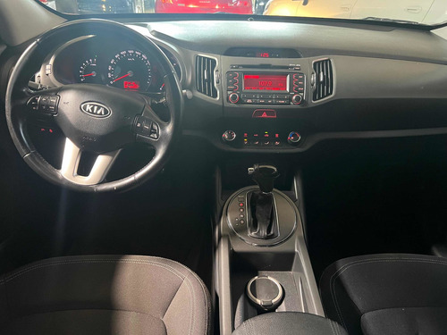 Imagen 10 de 16 de Kia Sportage 2011 2.0 Ex 2wd 163cv At