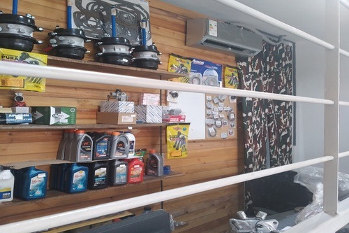 Imagen 5 de 10 de Zr Asein1395 Alquila O Vende Comodo Local En El Cc Paseo Paraparal En Los Guayos
