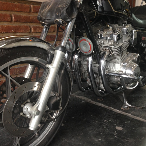 Suzuki Gs750l