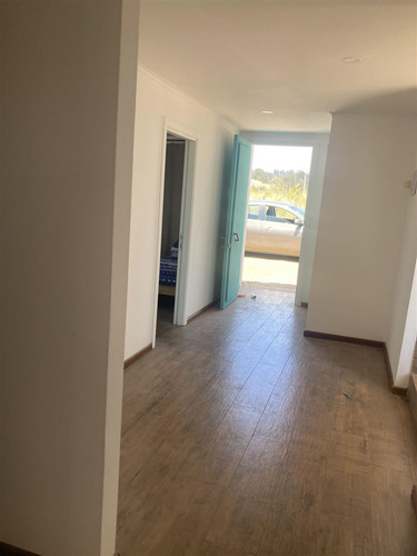 Casa En Venta De 4 Dorm. En Mantagua