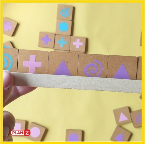 Imagen 3 de 10 de Juego De Lógica Criss Cross. Juegos De Mesa