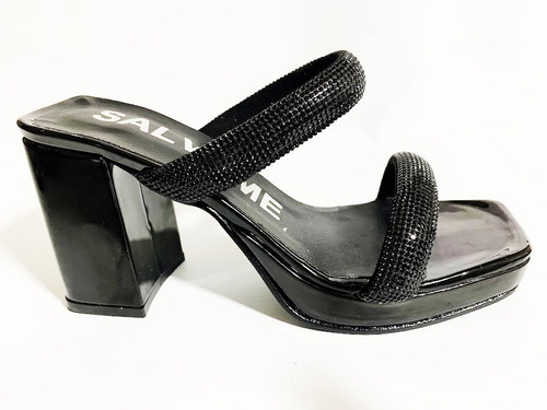 Imagen 4 de 6 de Sandalias Con Taco Medio Fiesta Charol Y Strass