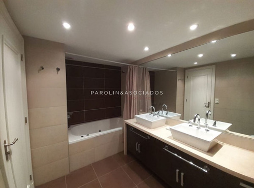 Imagen 13 de 17 de Apartamento En Torre Imperiale De 2 Dormitorios. Alquiler Y Alquiler. Punta Del Este.