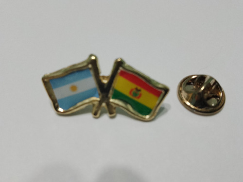 Pins Bandera Argentina Con Bolivia De 2 Cms