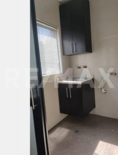 Imagen 8 de 15 de En Venta Bonito Apartamento En La Urb La Soledad