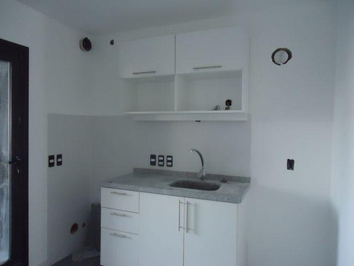 Apartamento Moderno Con Parrillero Propio !!