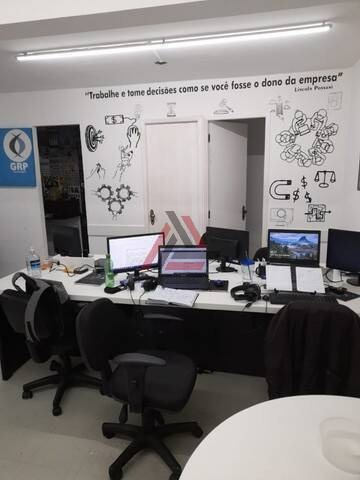 Imagem 3 de 10 de Sala Comercial B. Centro - 47m² - 1 Banheiro - 3326