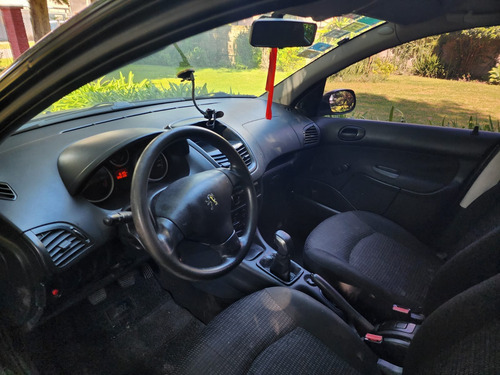 Peugeot 207 1.4 Active 75cv