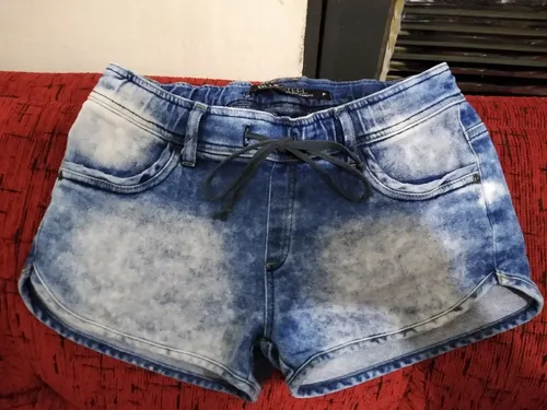 Short jeans best sale manchado