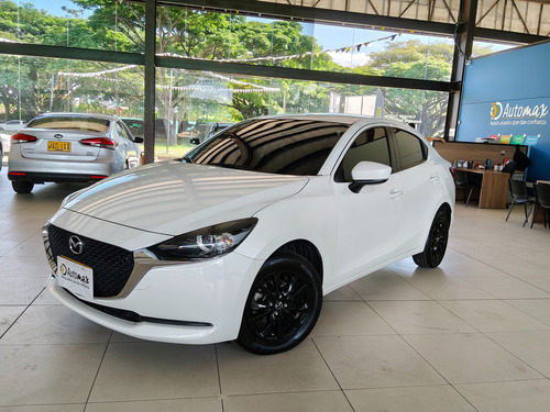 Mazda 2 1.5 Touring Sedan