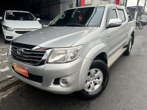 Comprar Picape Toyota Hilux Caminhonete 3.0 4P 4x4 Srv Turbo Diesel Top  Cabine Dupla Automático Prata 2015 em Bauru-SP