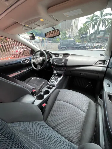 Nissan Sentra 1.8 B17 Fl Sr
