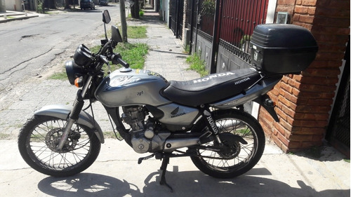 Imagen 13 de 18 de Honda Cg 125 Titan Es Año 2004