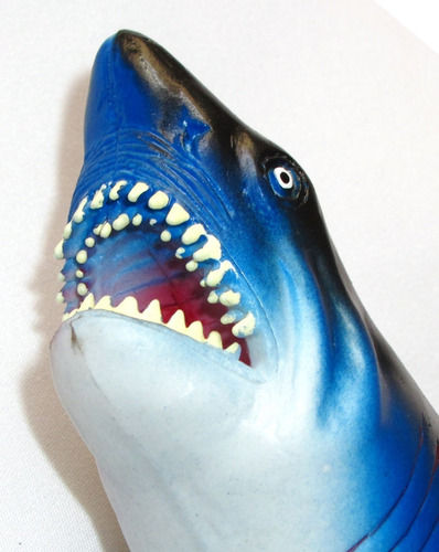 Tiburón Depredador Azul Sharknado Animales Juguete Goma 33cm