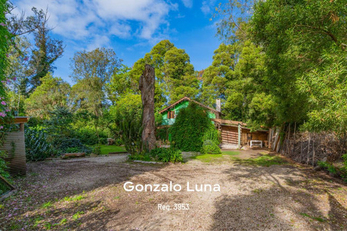 Venta De Casa En El Bosque Peralta Ramos En La Ciudad De Mar Del Plata.