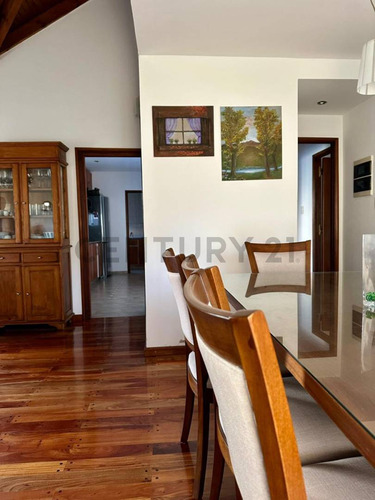 Casa En Venta En Barrio Privado, City Bell