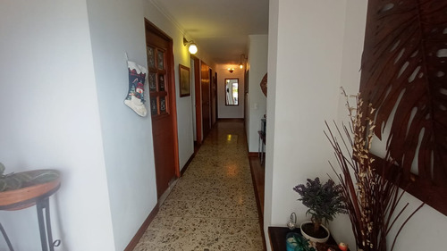 C - Venta Apartamento En Conquistadores, Cerro Nutibara, Medellin