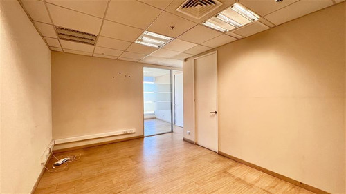 Imagen 3 de 21 de Oficina En Arriendo En Providencia