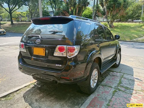 Toyota Fortuner 2.7 Sr5