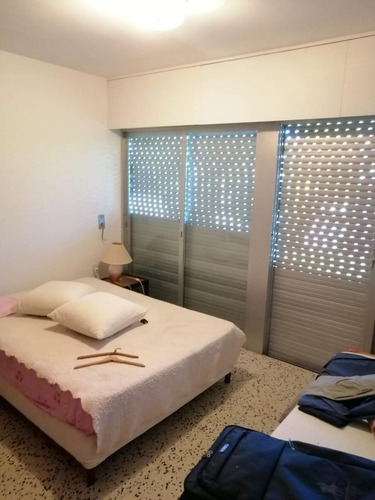Vendo Impecable Casa, Cerca De Todo Atlantida Dorm 3 +