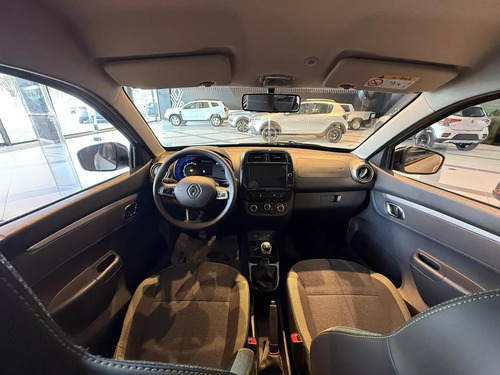 Renault Kwid 1.0 Outsider