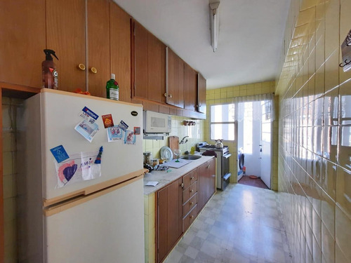 Imagen 6 de 13 de Venta Apartamento 2 Dormitorios Y 2 Baños, Piso Alto, Bien Ubicado, Muy Luminoso!