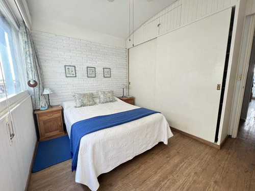 Imagen 6 de 13 de Apartamento En Península. 1 Dormitorio Y Medio. Garaje