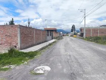 Comprar Venta Terreno Esquinero 205m Con Escritura Inmediata, Un Solo Dueño, Servicios Básicos, Luz, Agua Potable, Alcantarillado, Fibra Óptica .se Vende Por Urgencia De Viaje, Cerramiento, Puerta De Garaje.