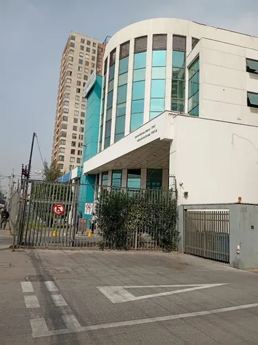 Metro Vicente Valdés Dpto Comodo 2 Domit 2 Baños 1 Estacio.