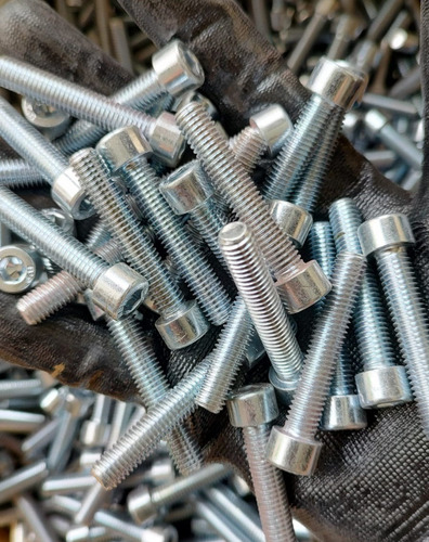Tornillo Allen Cilíndrico Galvanizado M8 - 45mm (100 Piezas)