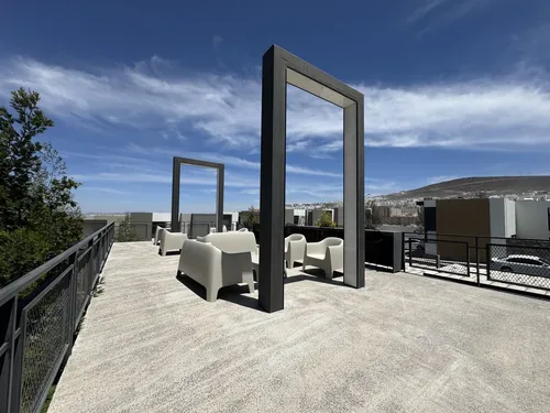 Casa En Venta En Zibatá De Tres Recámaras Y Amenidades