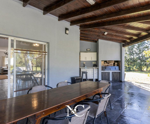 Casa En Venta En Fincas De San Vicente