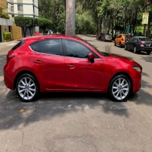 Imagen 2 de 8 de Mazda3 2017