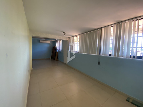Casa En Alquiler Ubicada En El Sector Las Querencias