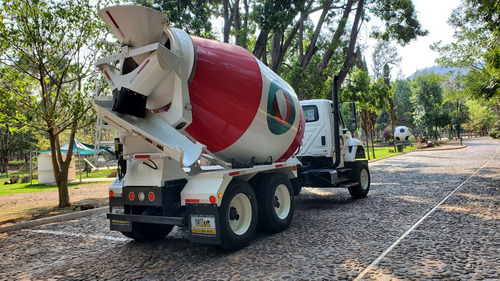 Camion Revolvedor De Concreto International 2005 8 Mts 3