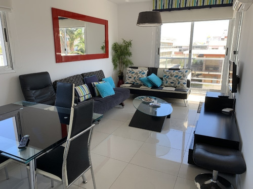 Imagen 2 de 13 de Vendo Apartamento En Plena Peninsula