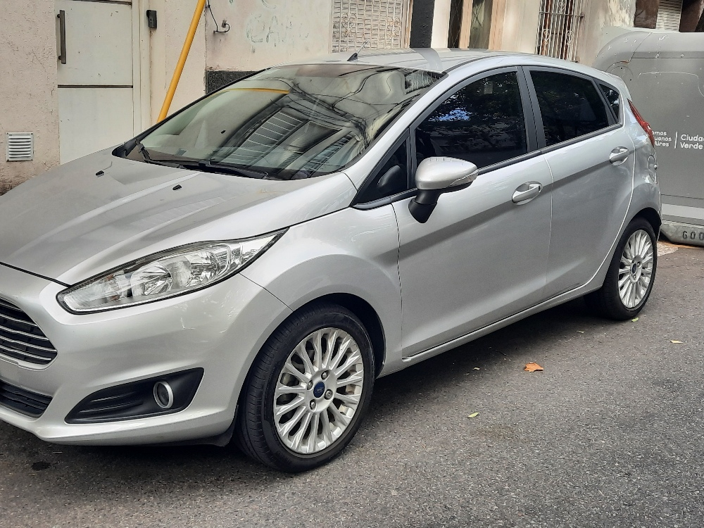 Ford Fiesta Se Mt 2015